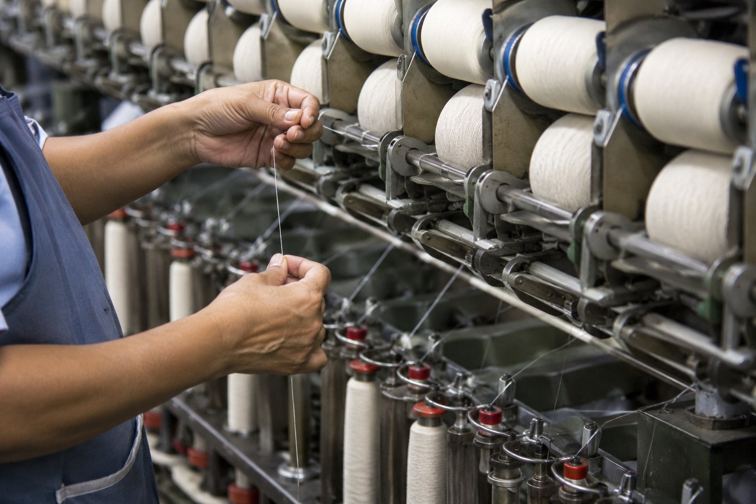 Yarn bobbins on spinning frames